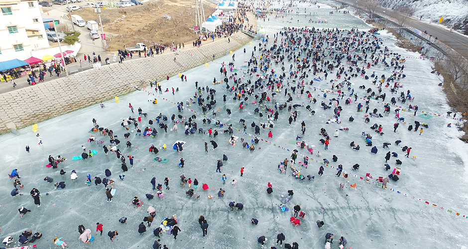 巌山氷祭り