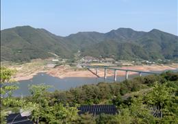 아기산 기타사진