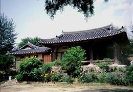 삼소재